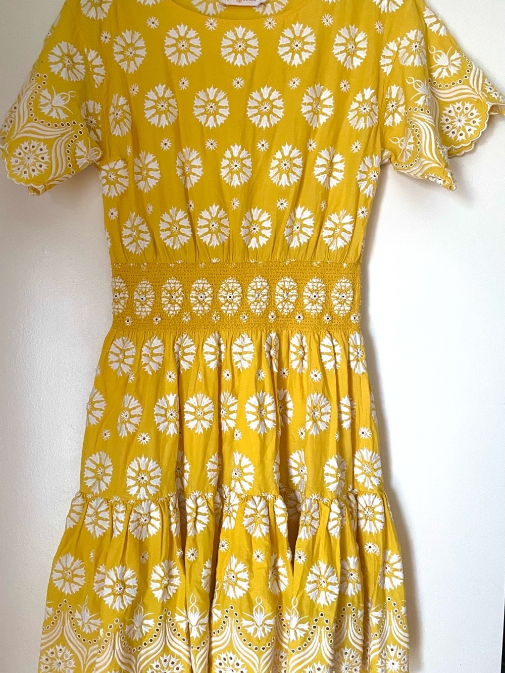TORY BURCH
Blouson Floral
Cotton Dress
Short Sleeve
Yellow White
Size 4
New - Picture 3 of 12